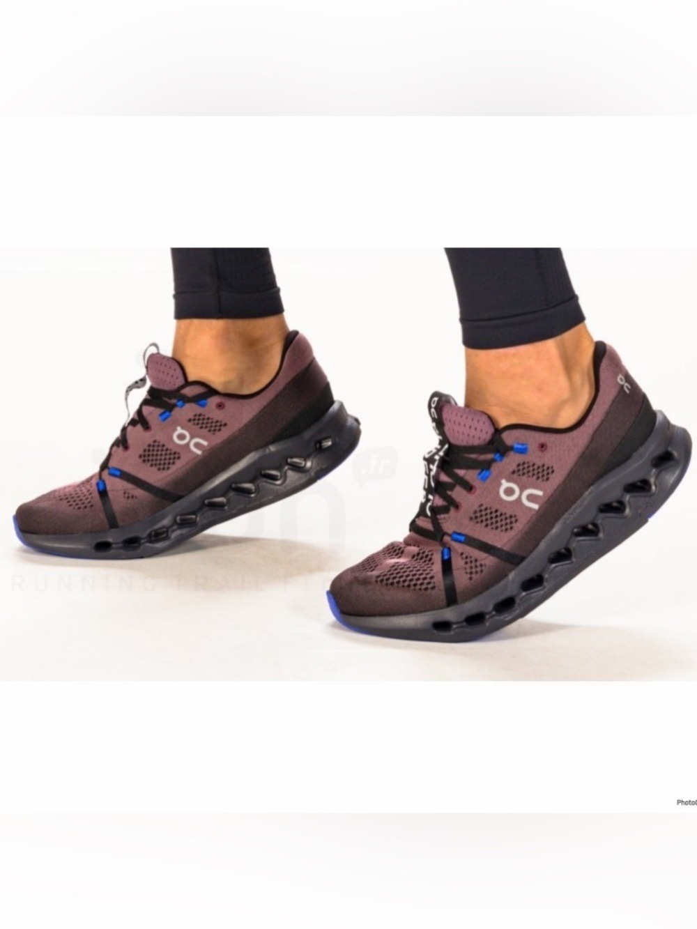 ON-RUNNING CLOUDSURFER PLUM MENS SIZE US 10 NWOT